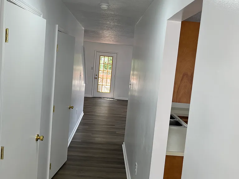 102 Gateway Dr — Photo 22