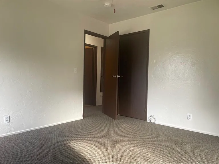 76 Villa Cir — Photo 7