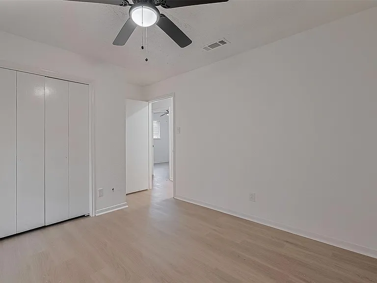 6219 Canada Dr — Photo 33