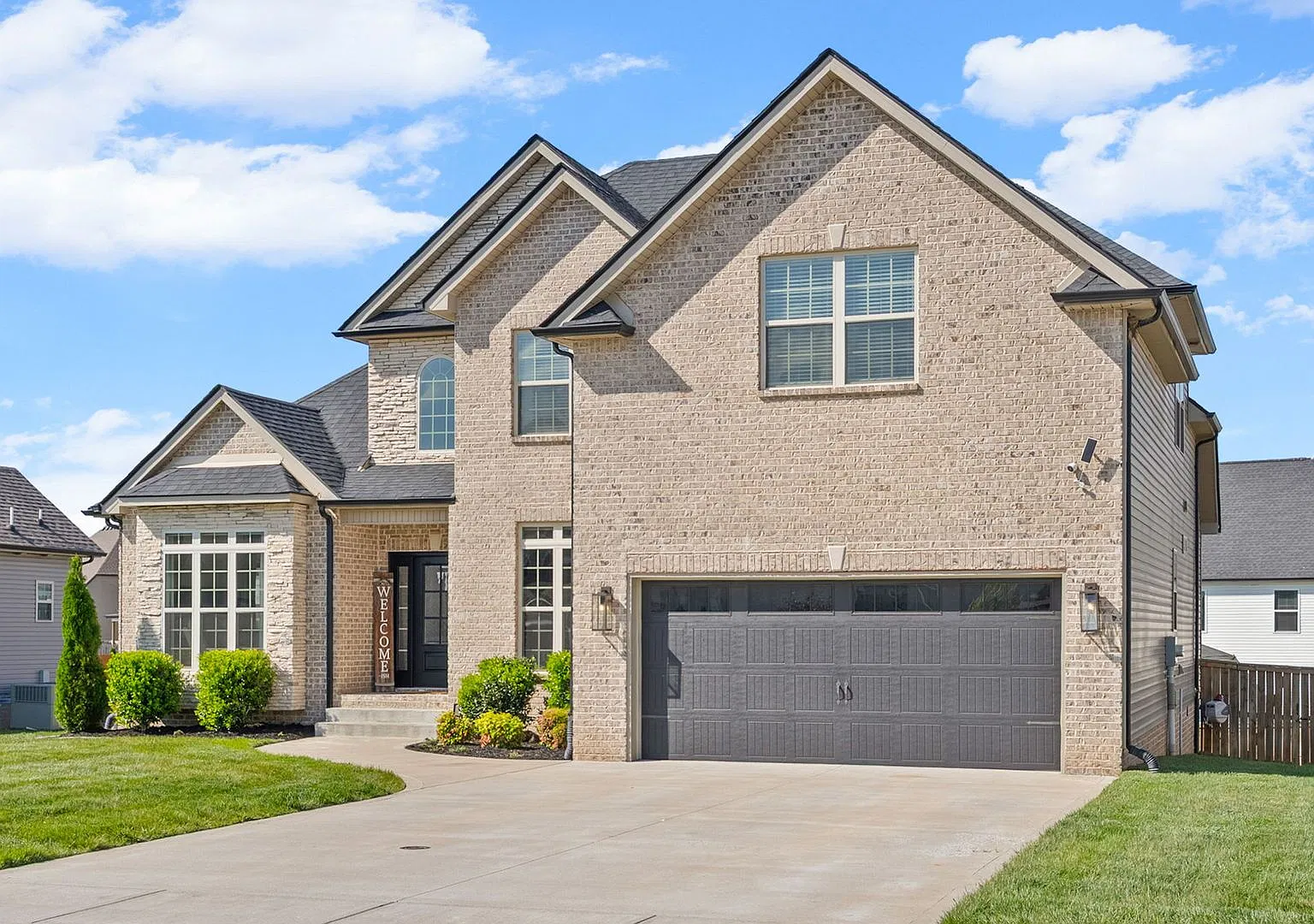 Luxury Living Awaits at 238 Cotoneaster Lane — Photo 4