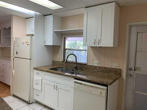 4th image of 4037 Royal Manor Blvd Lot 152