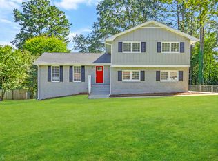 935 Sweet Briar Trl SE, Conyers, GA 30094