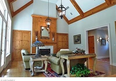 2nd image of 8780 Fox Hollow Ln