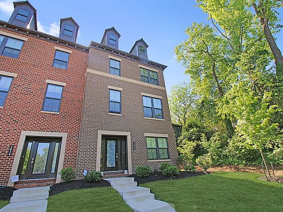 3rd image of 1012 N Kennebec St