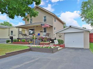 495 6th St, Struthers, OH 44471