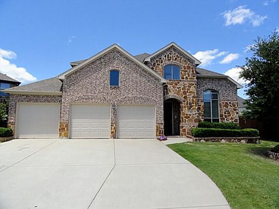 2nd image of 912 Hidden Springs Ct