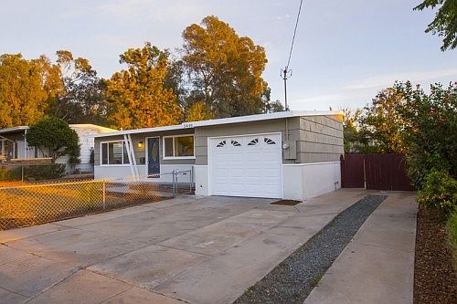 2nd image of 5449 Redwood St