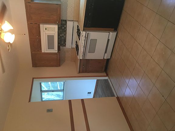 Eat In Kitchen