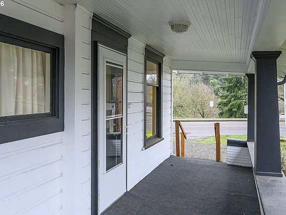 5th image of 102 SE 1st St