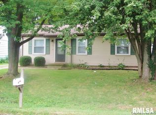 308 N Water St, Rochester, IL 62563