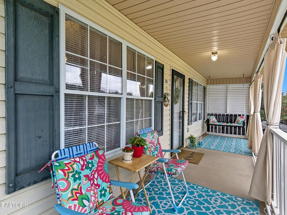 1st image of 131 Emerald Court Pl