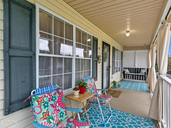 131 Emerald Court Pl, Lenoir City, TN 37771