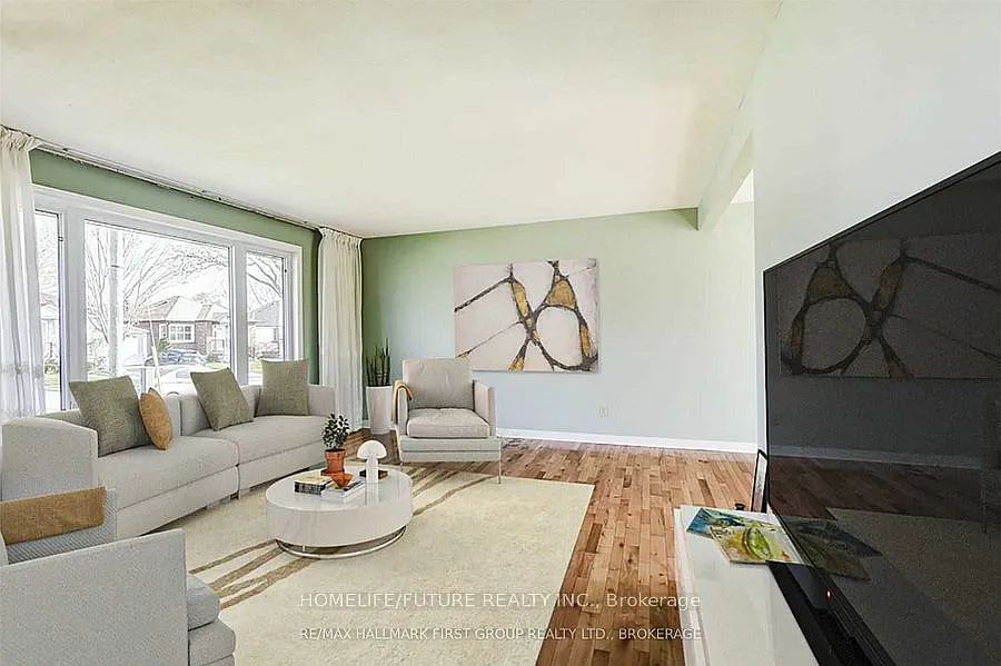 3 bed, $2,700 — Photo 3
