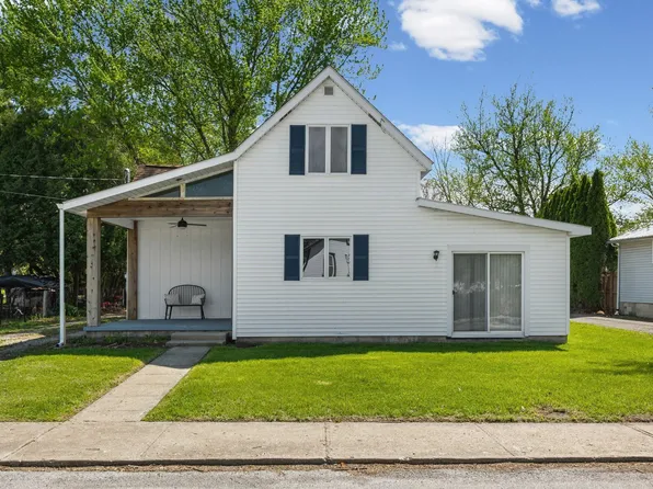 59 W White St, Frankfort, IN 46041