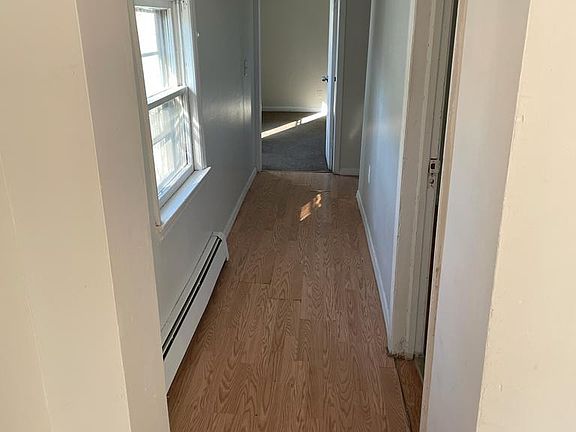 4th image of 81 Washington Ave #2