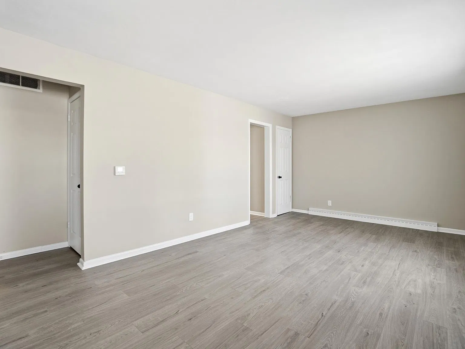 3 bed, 2.0 bath, 1738 sqft, $1,600 — Photo 3