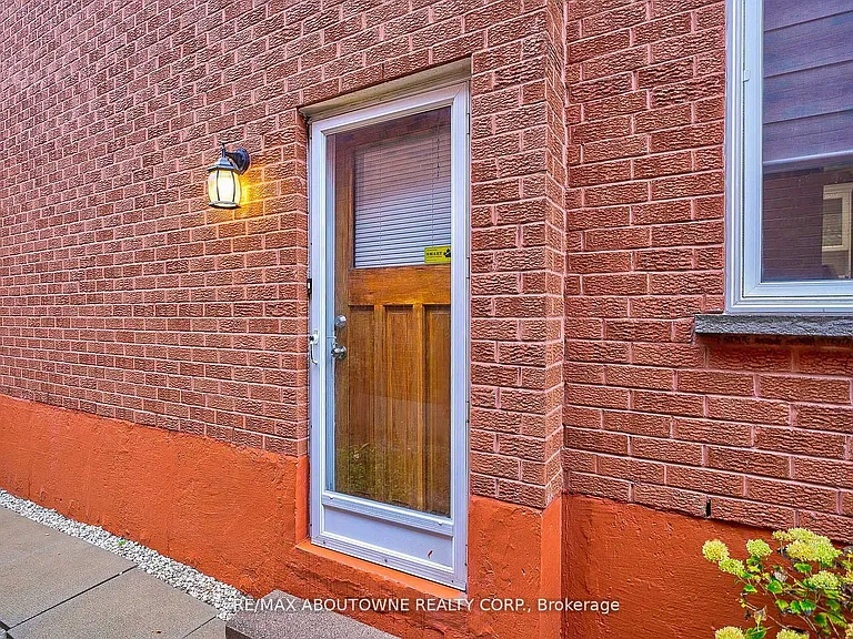 104 Cabinet Cres — Photo 2
