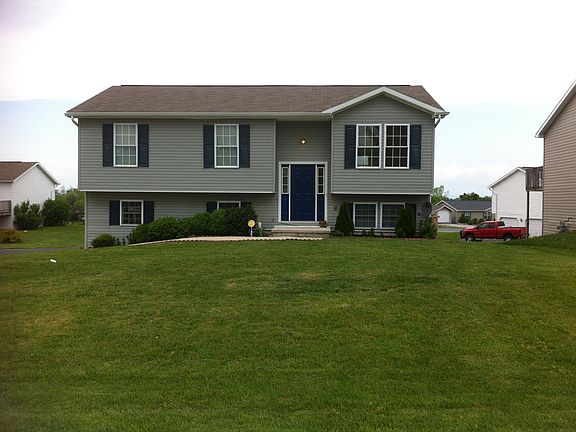 5th image of 385 Cortland Cir
