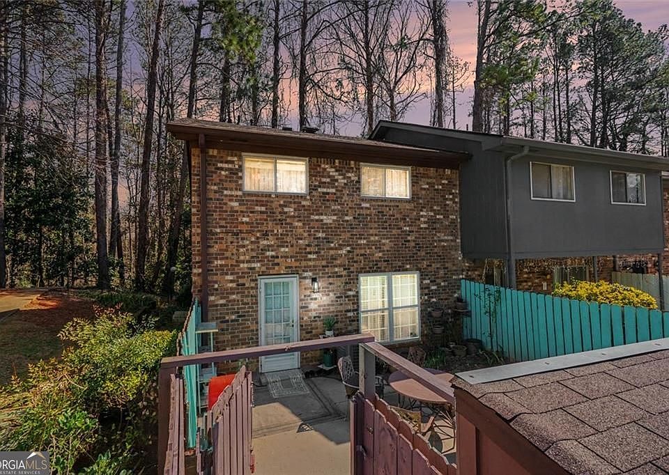 1st image of 697 Garden Walk Dr