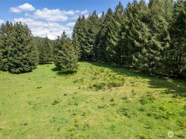 211 Sugarpine Road, Ariel, WA 98603