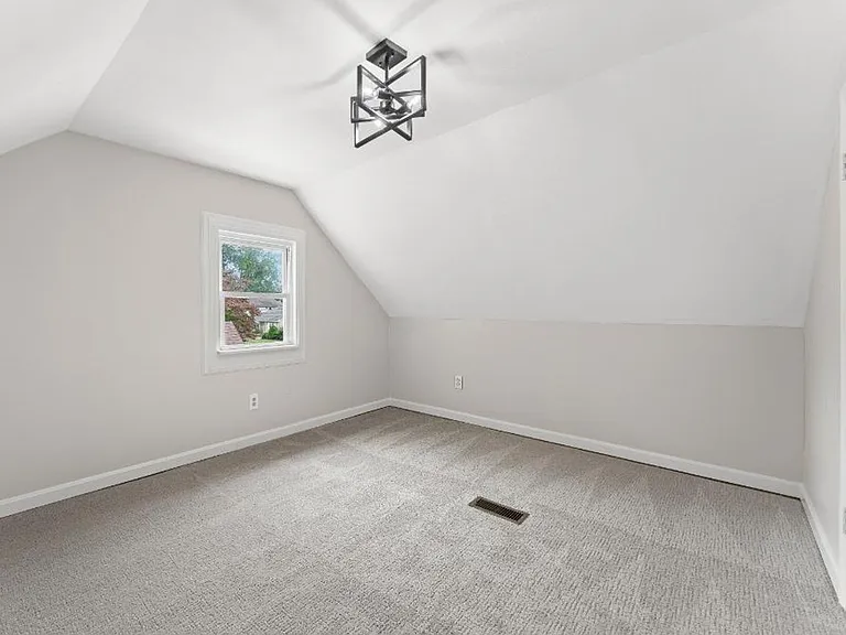 800 Market St — Photo 16