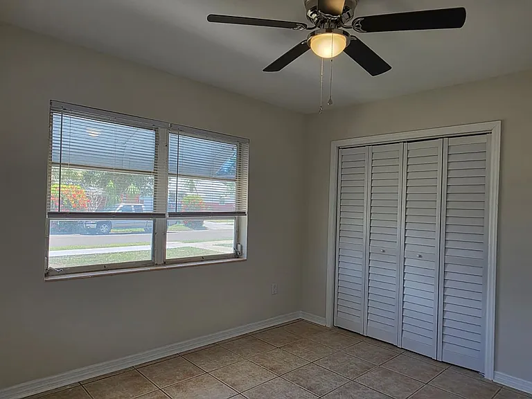 2814 Tifton St S — Photo 13