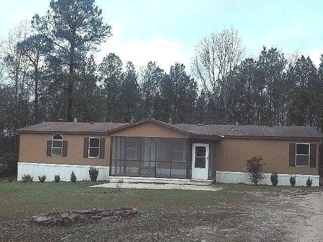 2nd image of 922 Millard Kennedy Rd