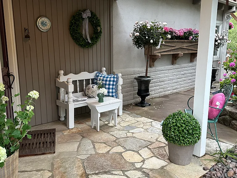 720 Sky Mountain Ln — Photo 9