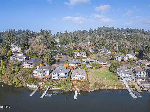 2nd image of 1200 NE Lakewood Lot 10200