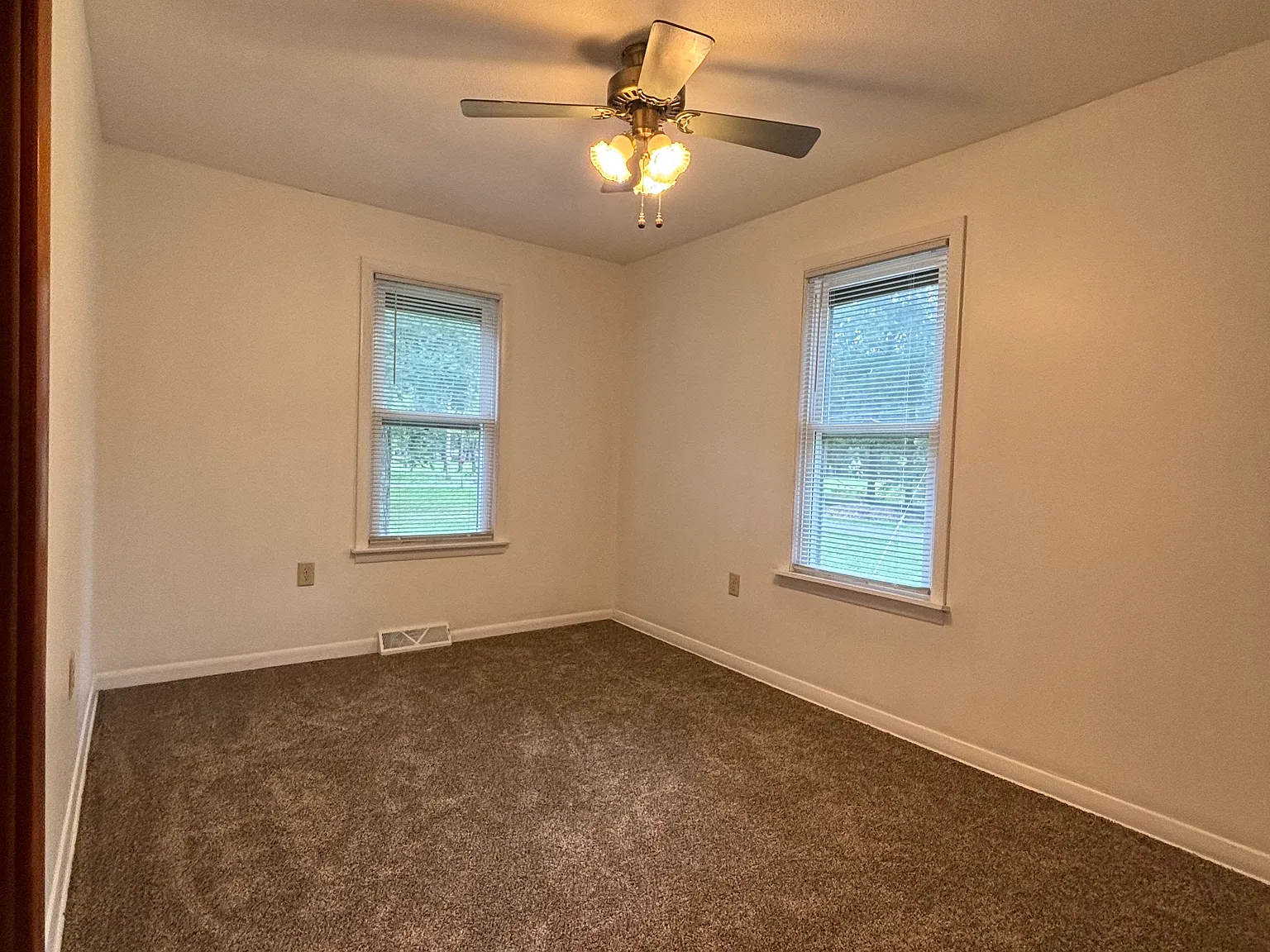 2 bed, 672 sqft, $1,100 — Photo 4