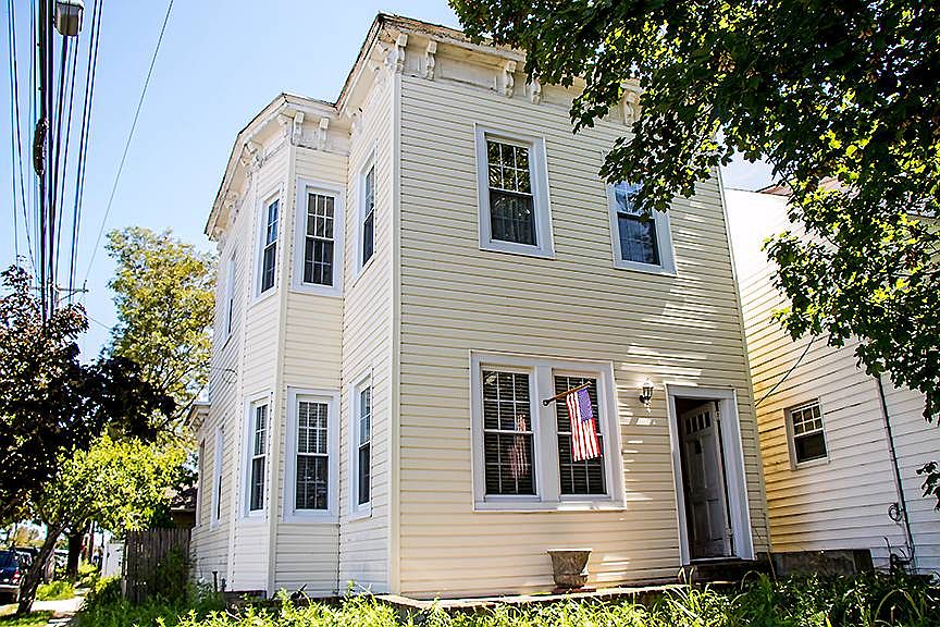 1st image of 700 Minnieford Ave