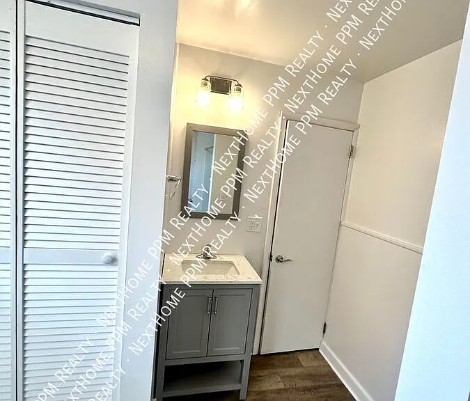 124 Ulysses St #2 — Photo 14