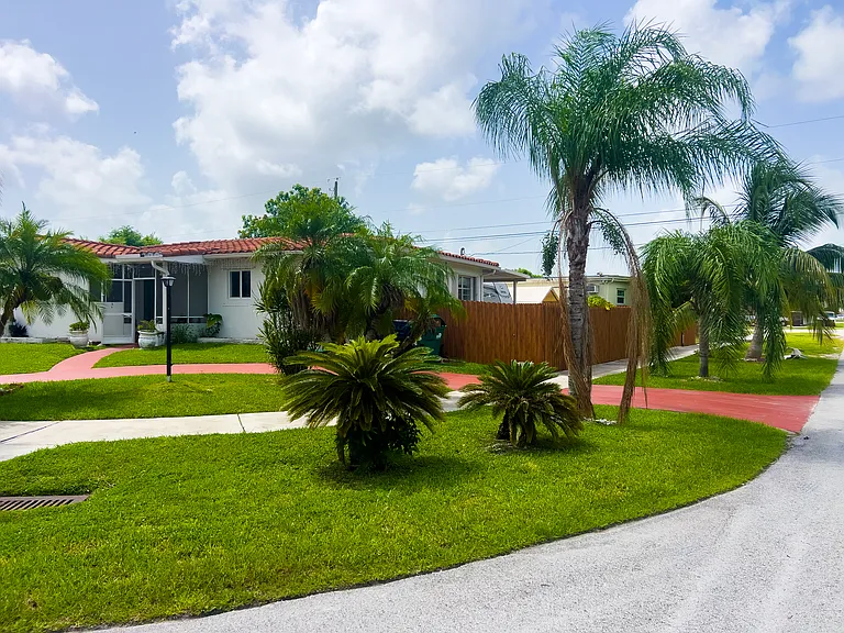 12470 SW 187th St #1 — Photo 3