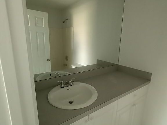 5th image of 1445 21st Ave SW