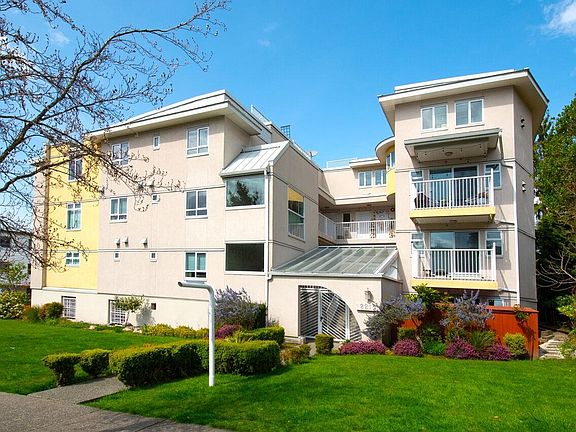 3rd image of 2215 McGill St #303