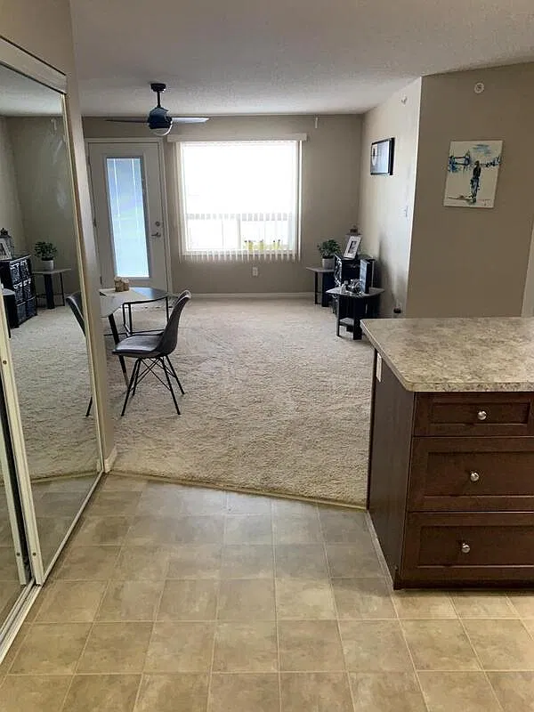 1 bed, 1.0 bath, $1,100 — Photo 1