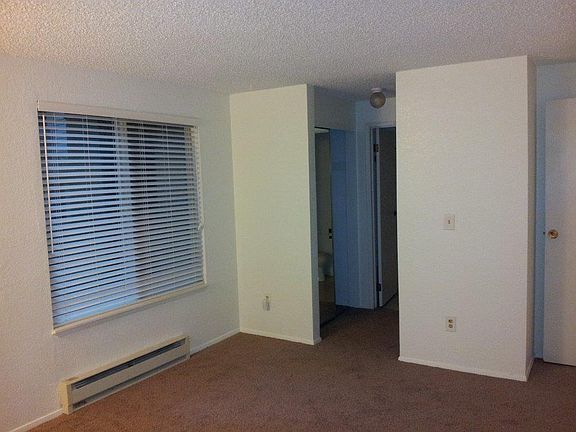 2nd image of 14607 NE 81st St #A