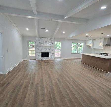 3rd image of 4783 Hickory Ct SW