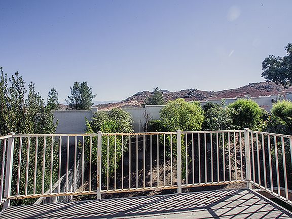 5th image of 27868 De La Valle Dr