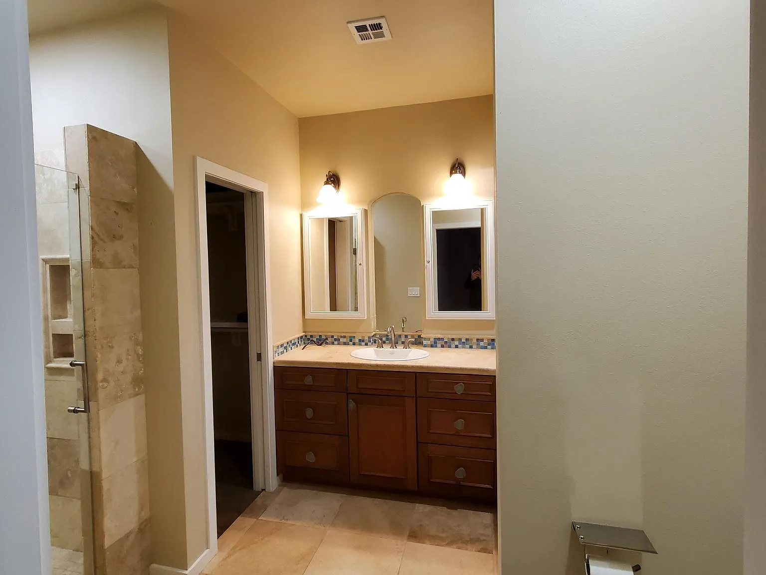 2 bed, 1680 sqft, $2,025 — Photo 4
