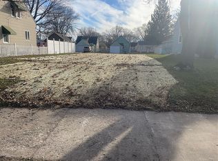 907 9th Ave SW, Austin, MN 55912