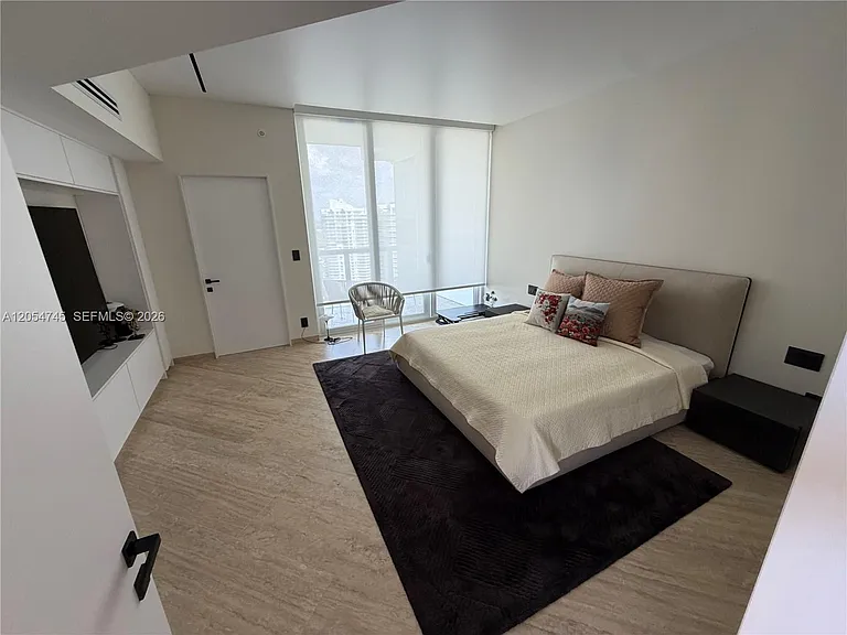 16425 Collins Ave #OS18A — Photo 7