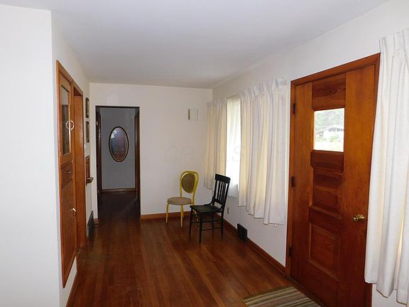 5th image of 935 Collins Ave