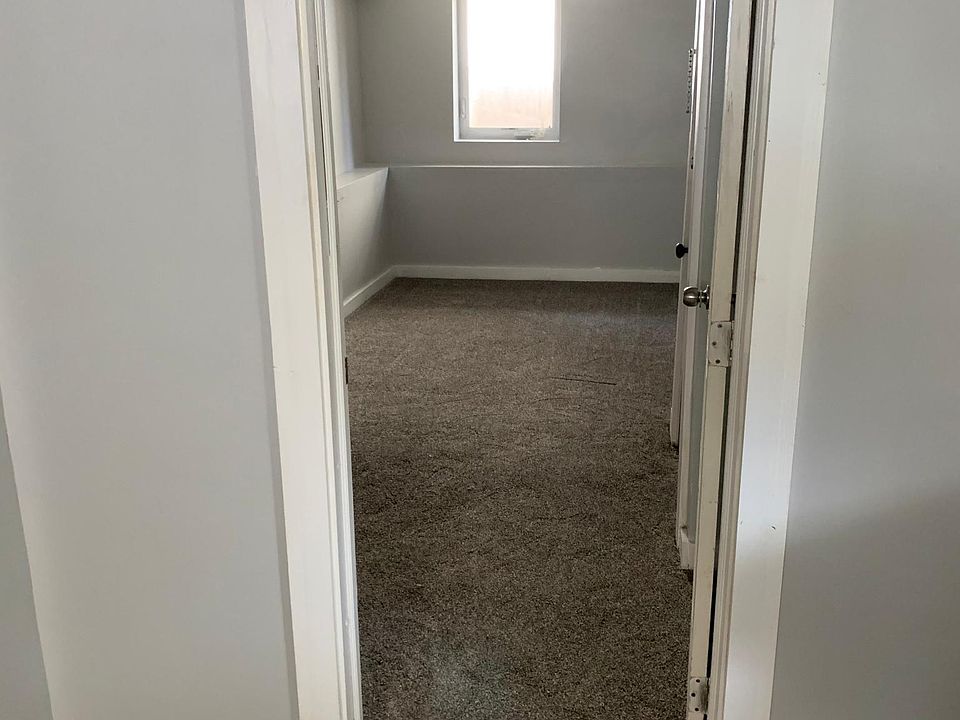 1st image of 4919 California St APT 3
