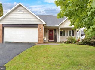 120 Hill Rd, Blandon, PA 19510