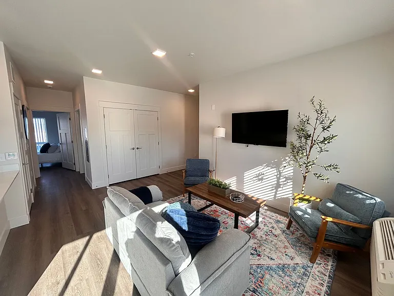 Fairways Apartments — Photo 80