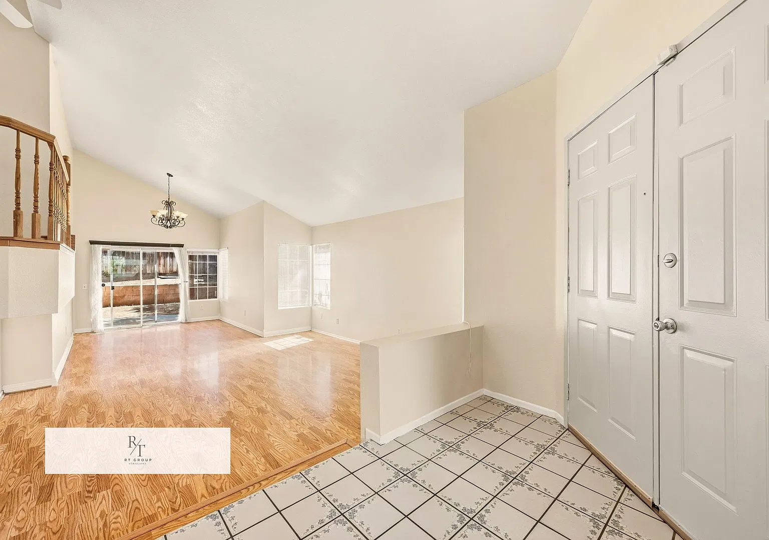 Beautiful 5-bedroom, 3-bathroom home located in the quiet and beautiful Sunnymead Ranch community... — Photo 3