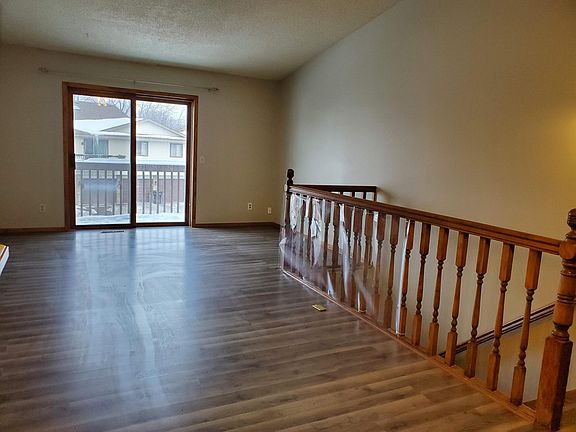 2nd image of 11179 Edgewood Cir N