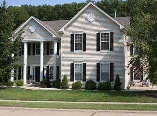 758 Southern Hills Dr, Eureka, MO 63025