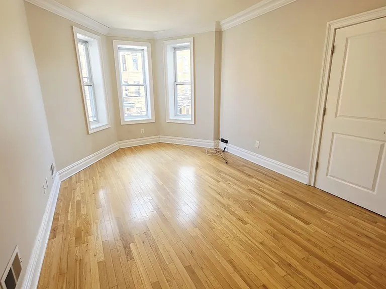 377 Baldwin Ave #1A — Photo 13
